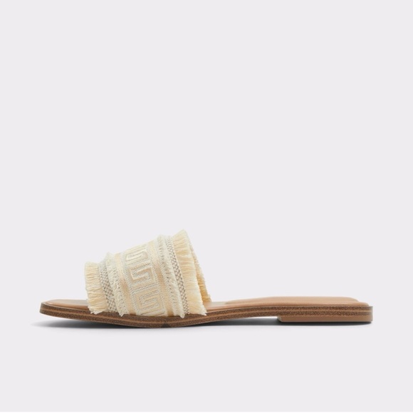 NEW IN BOX! ALDO Nalani fringe flat sandals in gold Greek Key Pattern Women’s 8 - Picture 9 of 9